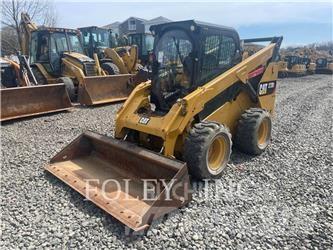 CAT 272D2 Liukuohjatut kuormaajat
