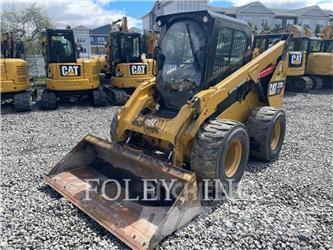 CAT 272D2XHP Liukuohjatut kuormaajat
