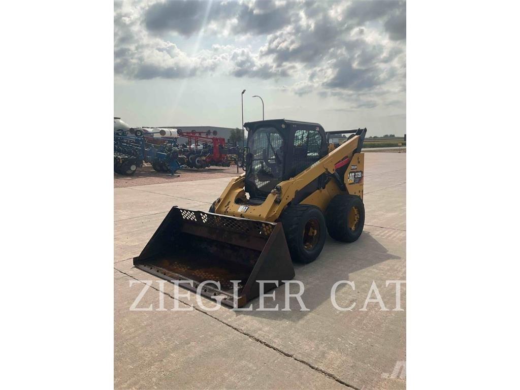 CAT 272D2XHP Liukuohjatut kuormaajat
