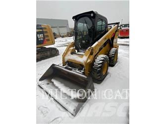 CAT 272D3 Liukuohjatut kuormaajat