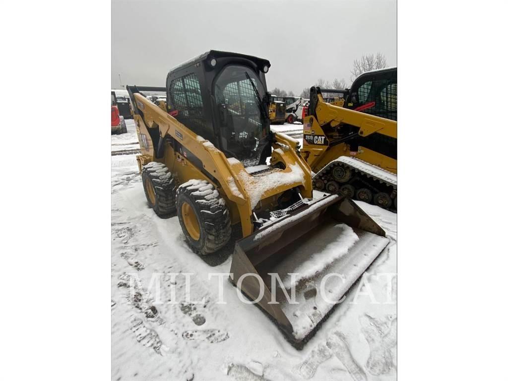 CAT 272D3 Liukuohjatut kuormaajat