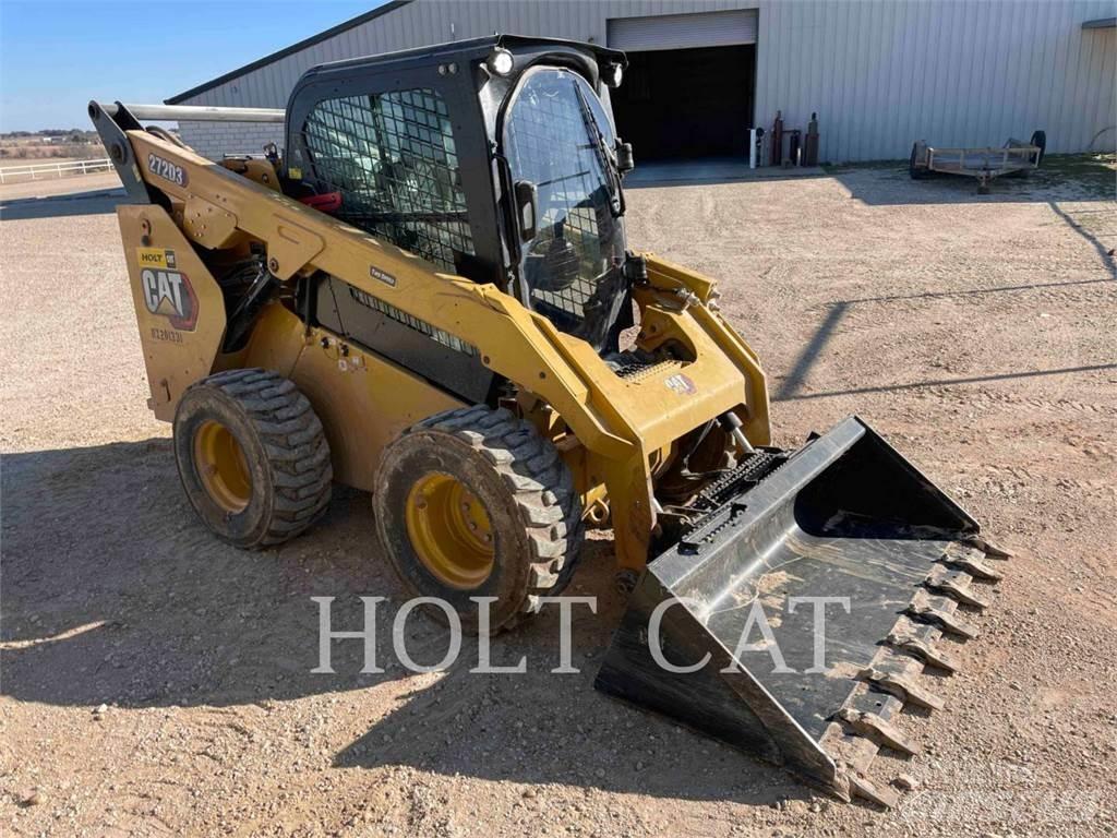 CAT 272D3 Liukuohjatut kuormaajat