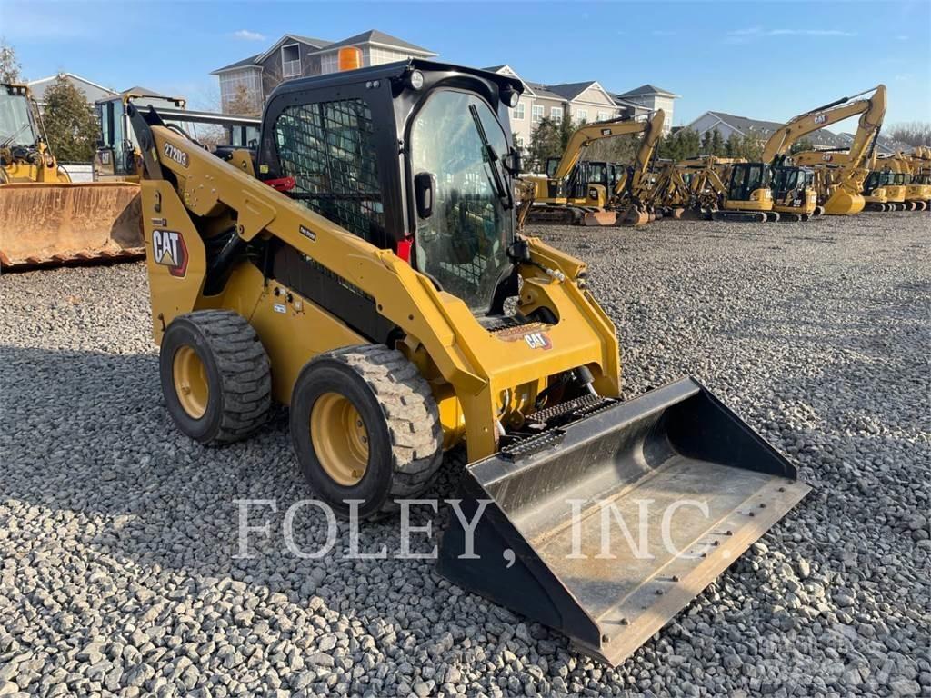 CAT 272D3 Liukuohjatut kuormaajat