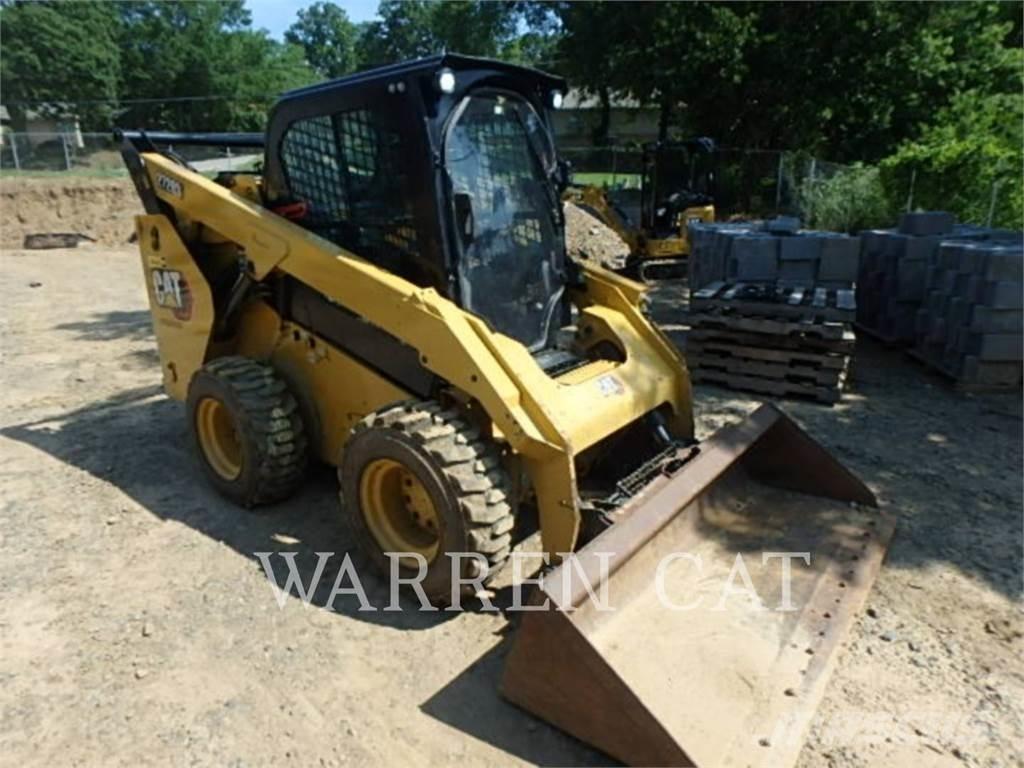 CAT 272D3 C3H1 Liukuohjatut kuormaajat