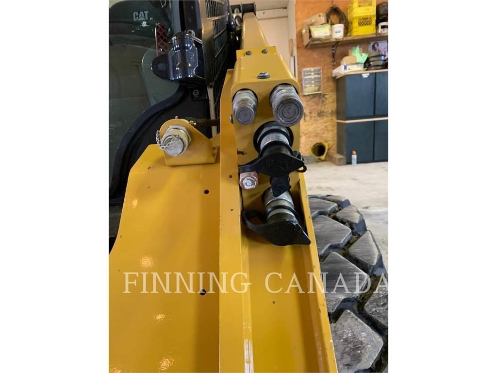CAT 272D3 XE Liukuohjatut kuormaajat