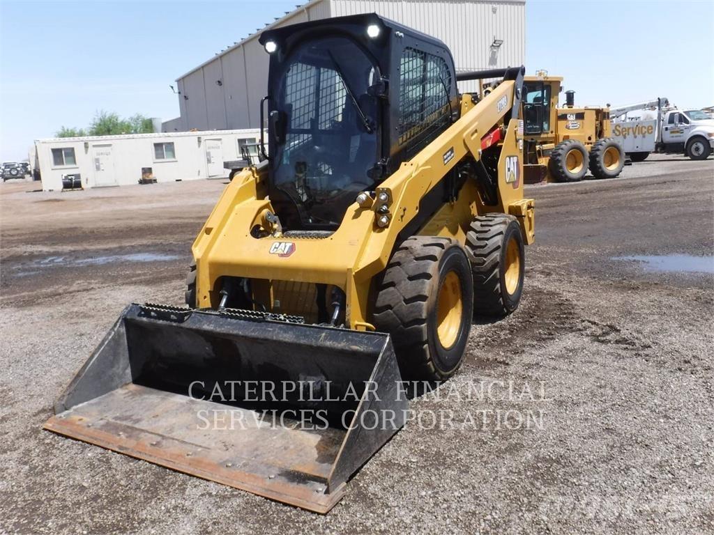 CAT 272D3HF Liukuohjatut kuormaajat