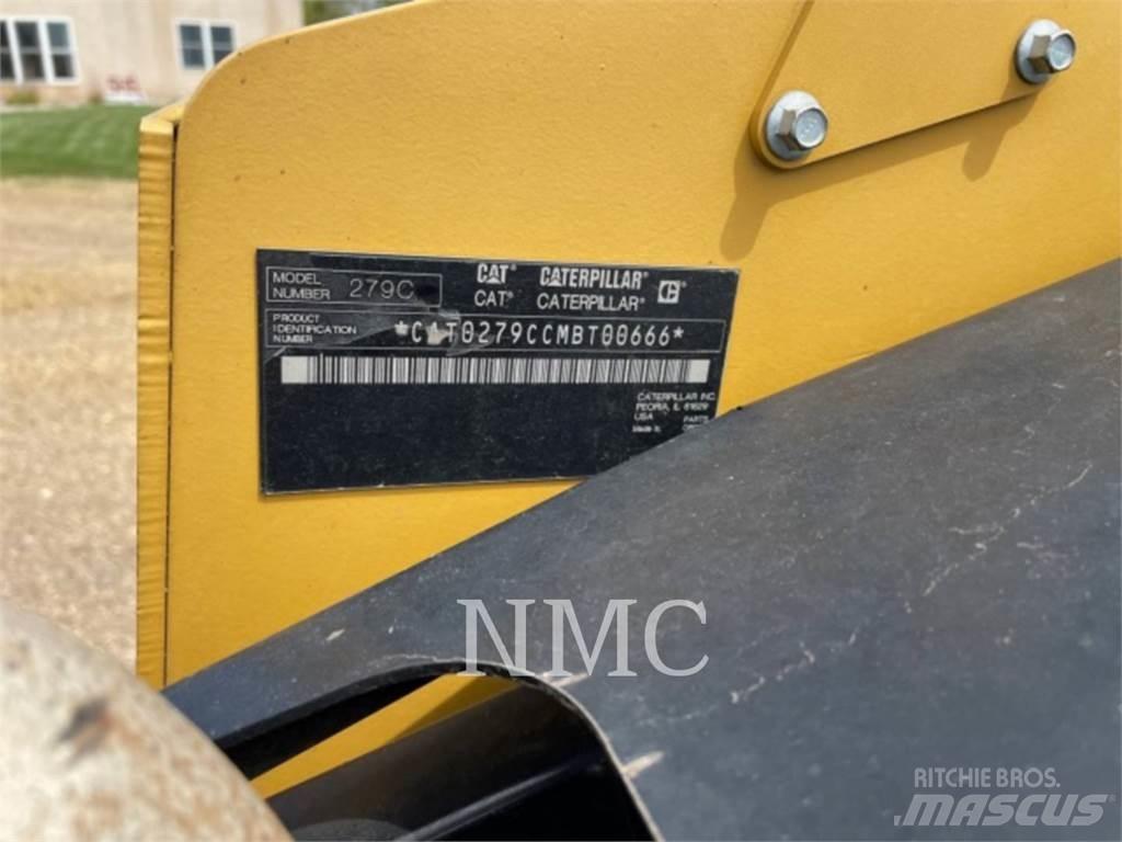 CAT 279C Liukuohjatut kuormaajat
