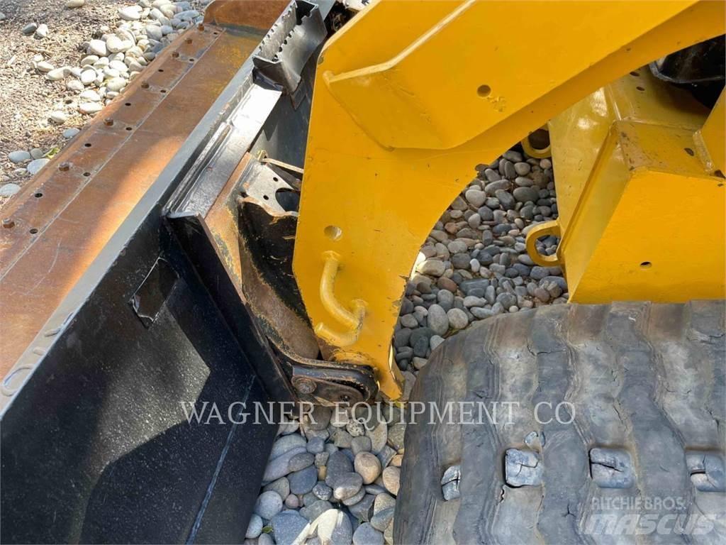 CAT 279D Telakuormaajat