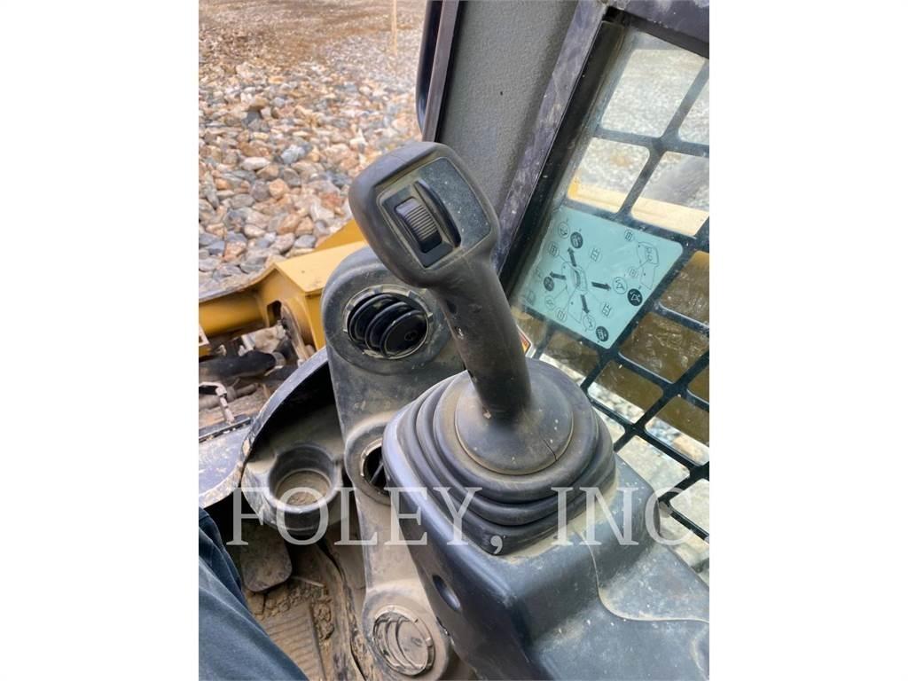 CAT 279D Telakuormaajat