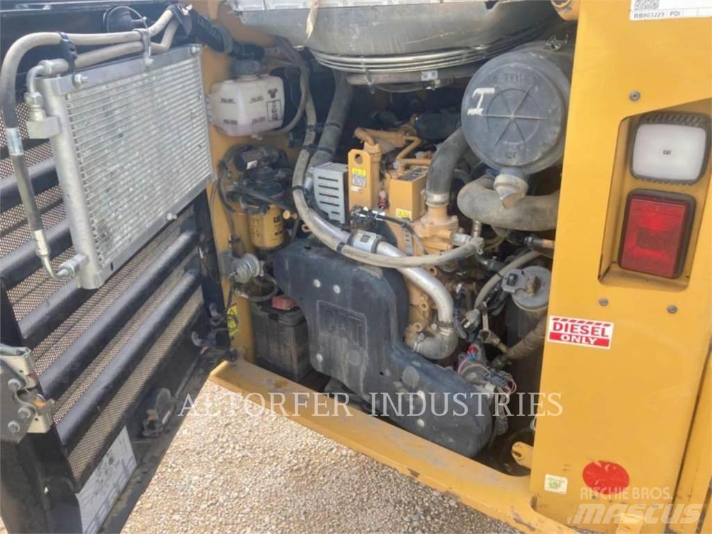 CAT 279D3 Telakuormaajat