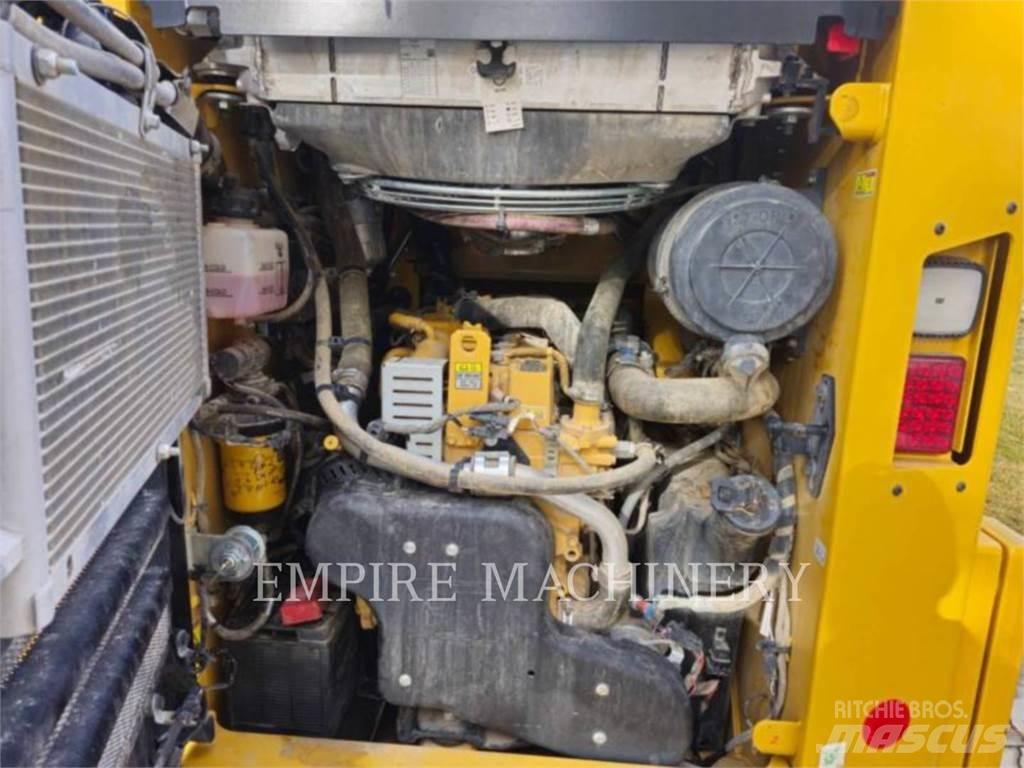 CAT 279D3 Liukuohjatut kuormaajat