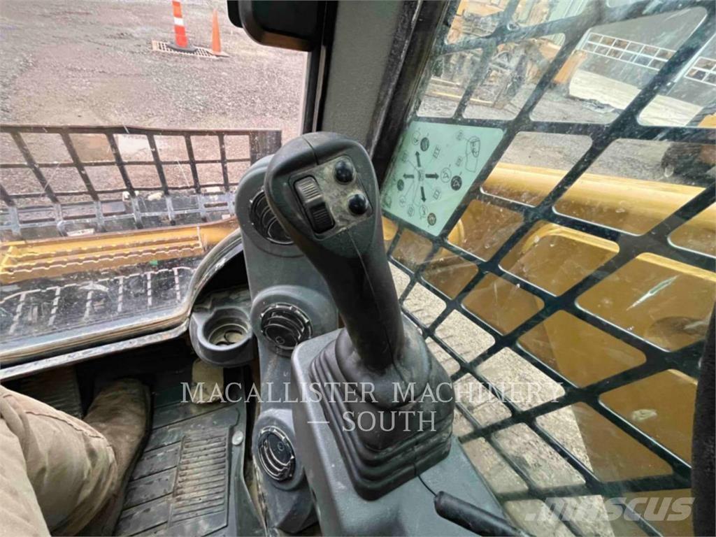 CAT 279D3 Telakuormaajat