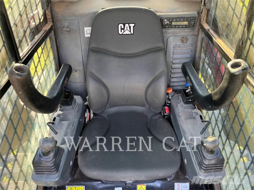 CAT 279D3 C3H3 Telakuormaajat