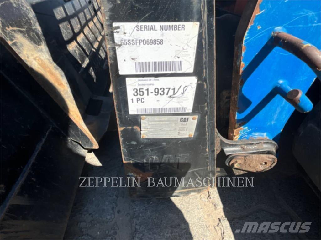 CAT 289D Liukuohjatut kuormaajat