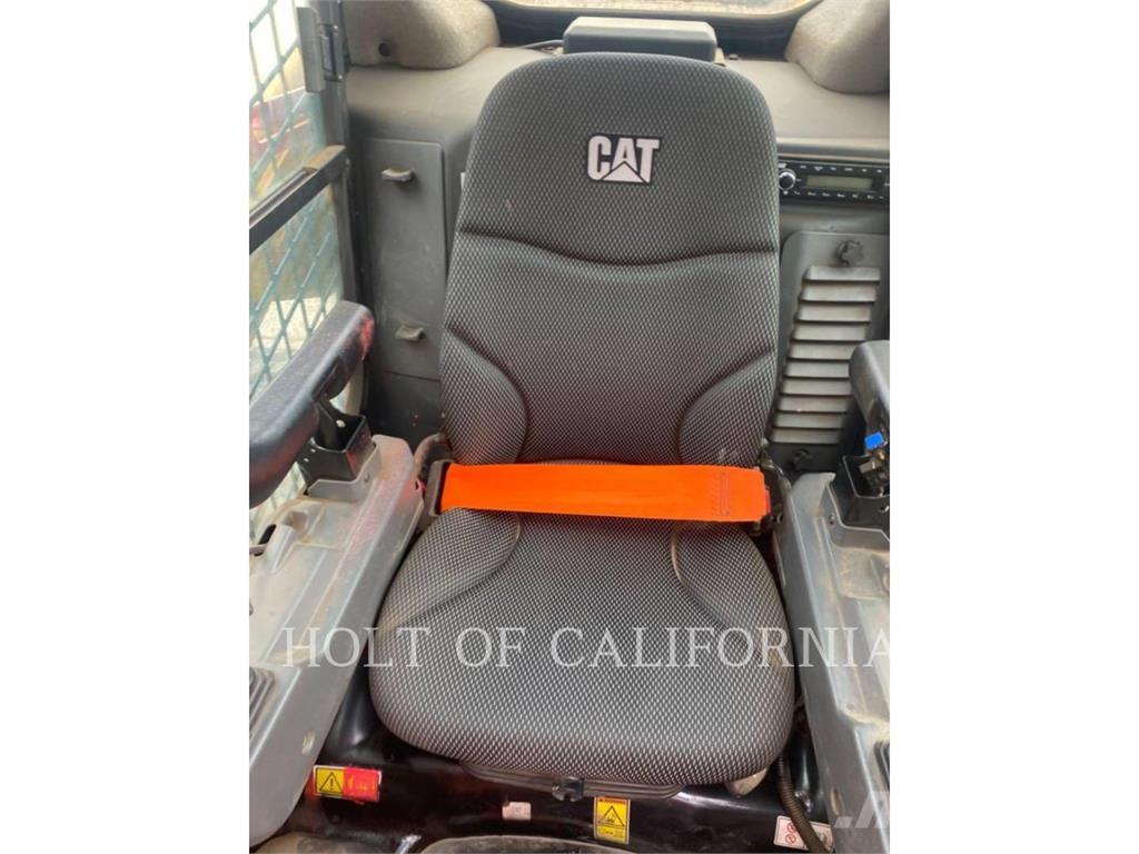 CAT 299 HF Liukuohjatut kuormaajat