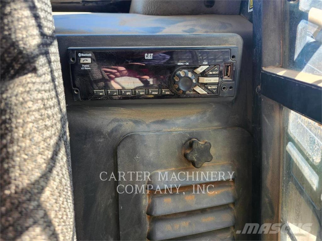 CAT 299D2 Liukuohjatut kuormaajat