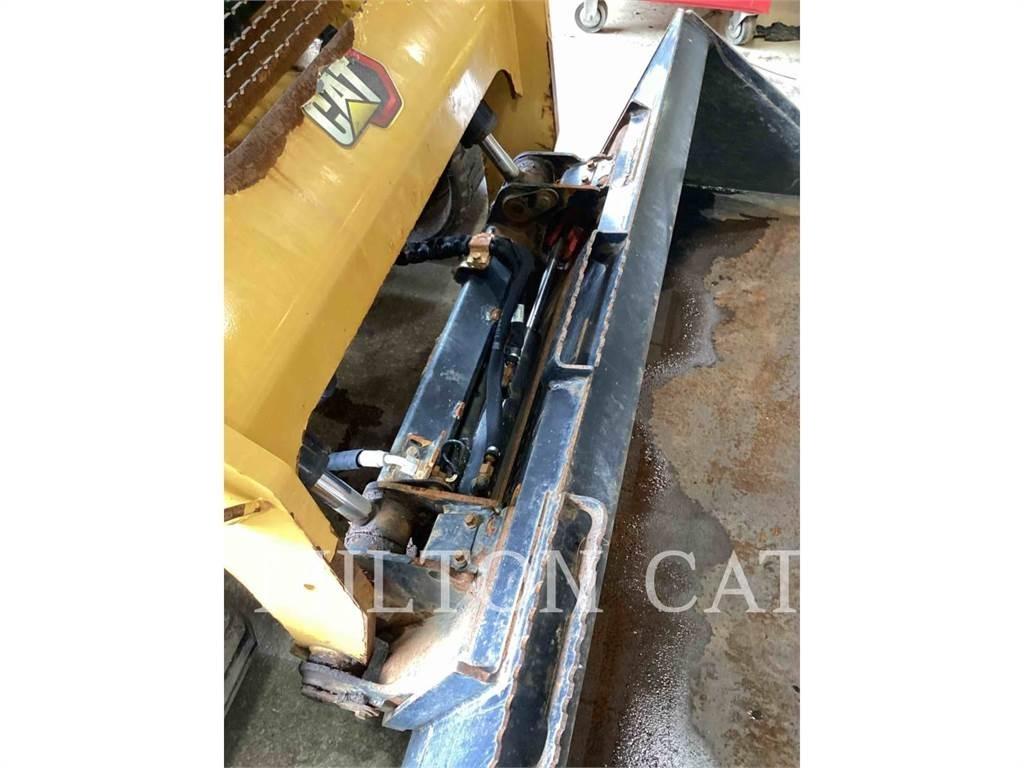 CAT 299D3 Telakuormaajat