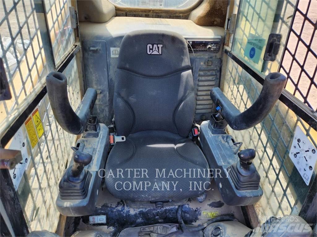 CAT 299D3 Liukuohjatut kuormaajat