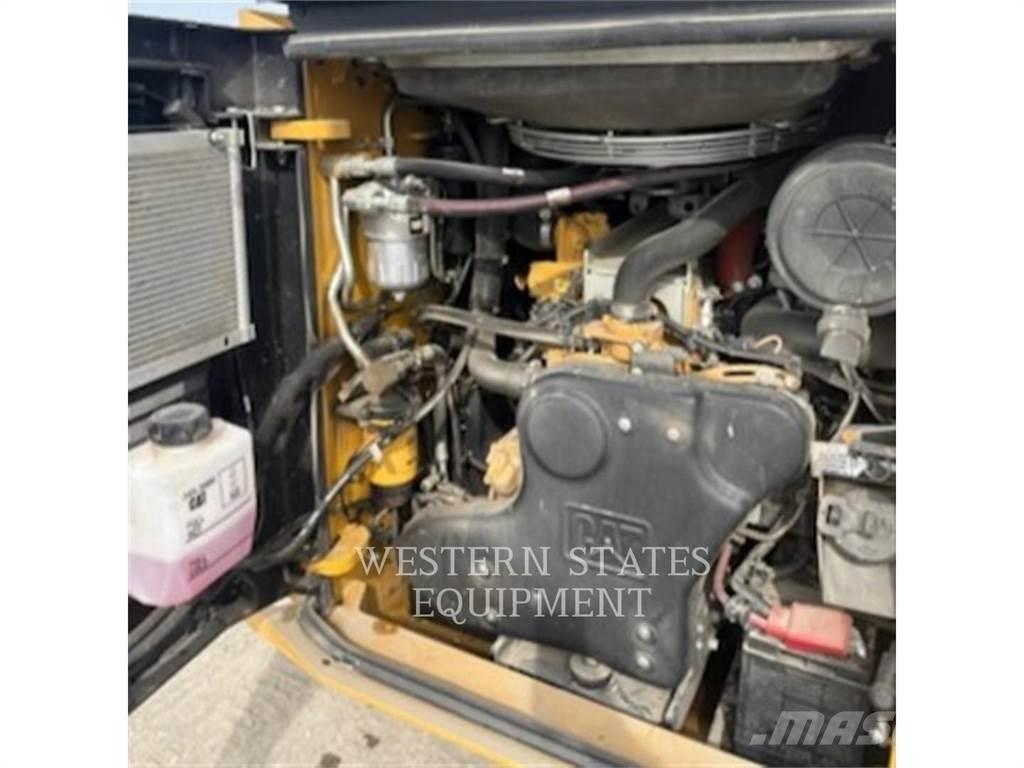 CAT 299D3 Liukuohjatut kuormaajat
