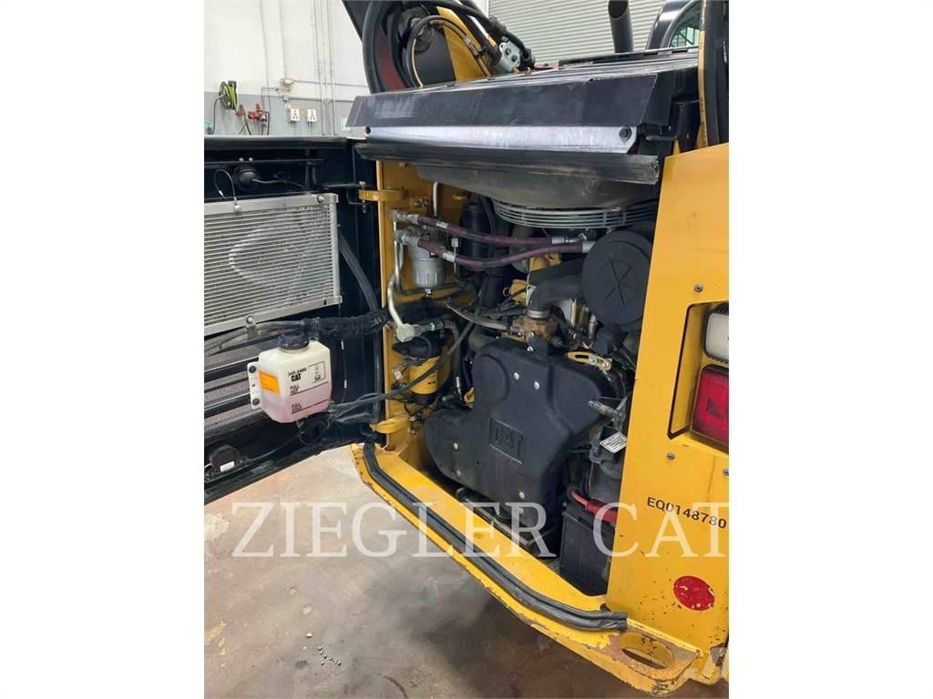 CAT 299D3 Telakuormaajat