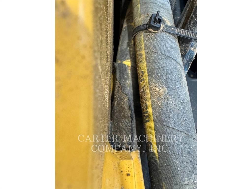CAT 299D3 XE Telakuormaajat