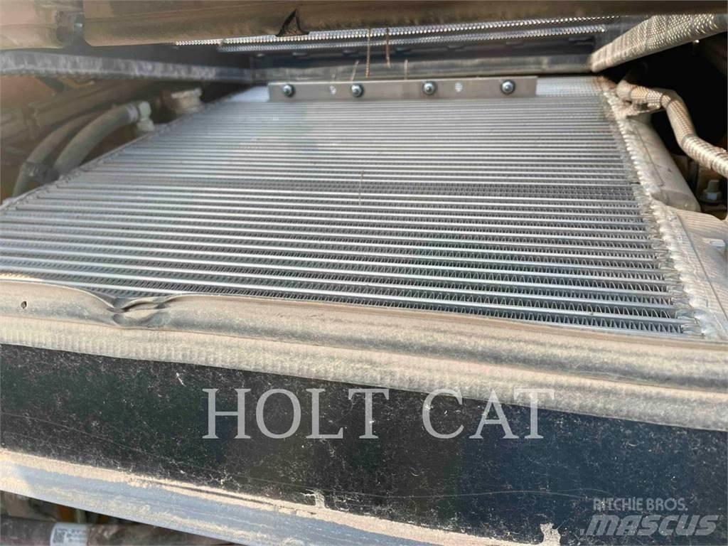 CAT 299D3_XPS Telakuormaajat