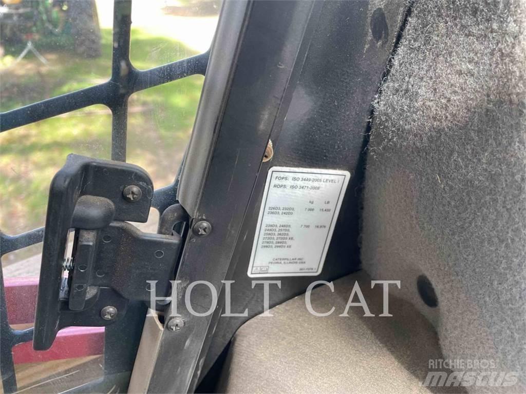 CAT 299D3XE Telakuormaajat