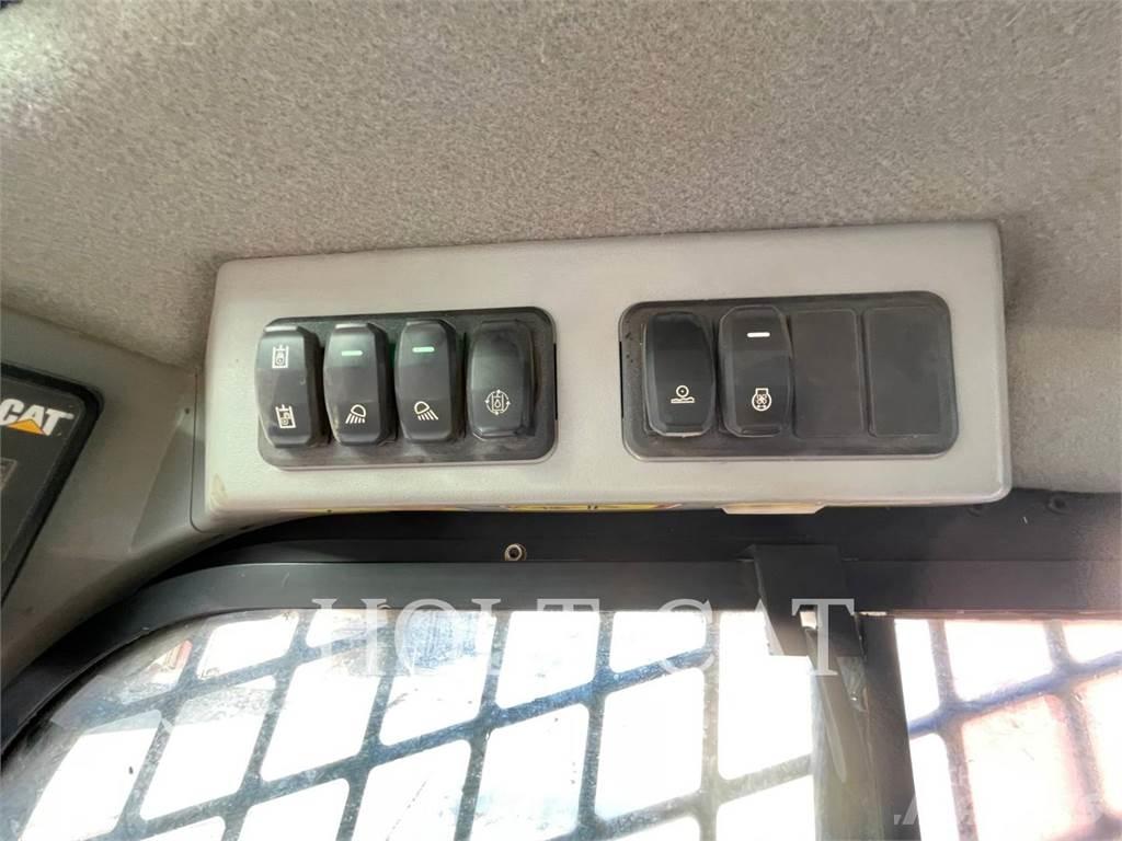 CAT 299D3XE Telakuormaajat