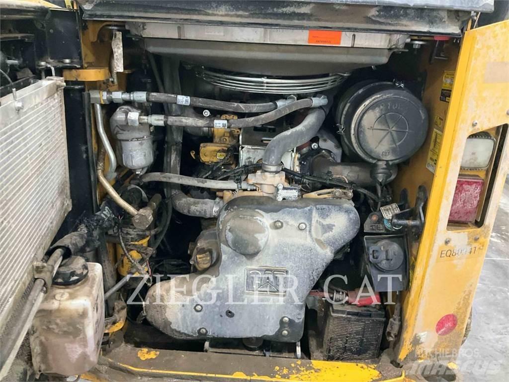CAT 299D3XE Telakuormaajat