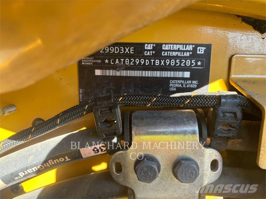CAT 299D3XE Telakuormaajat