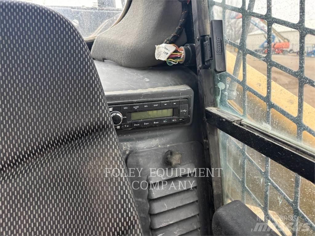 CAT 299D3XPS2C Liukuohjatut kuormaajat