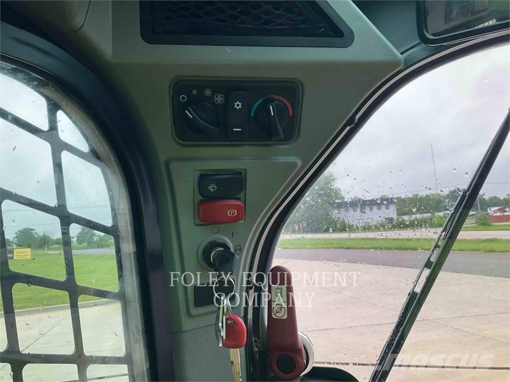 CAT 299D3XPS2C Liukuohjatut kuormaajat