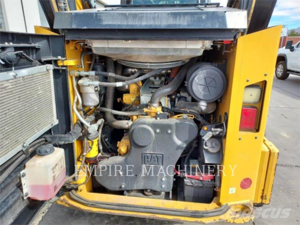 CAT 299D3XPSCA Liukuohjatut kuormaajat