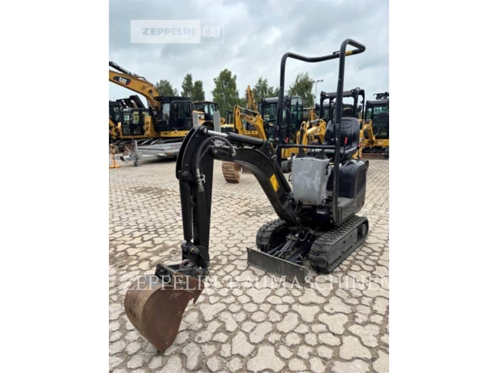 CAT 300.9D Telakaivukoneet