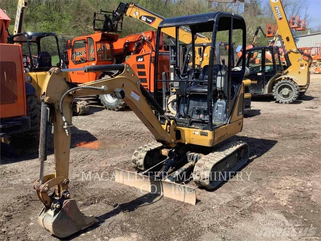 CAT 301.4C Telakaivukoneet