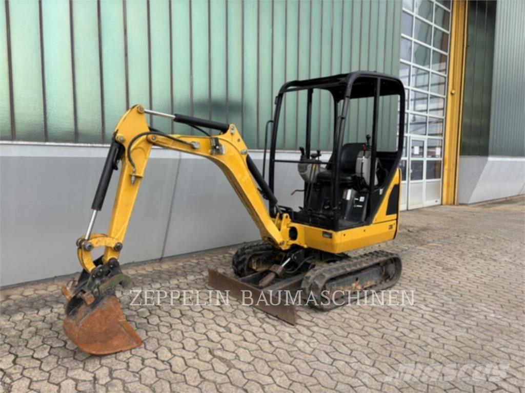 CAT 301.4C Telakaivukoneet