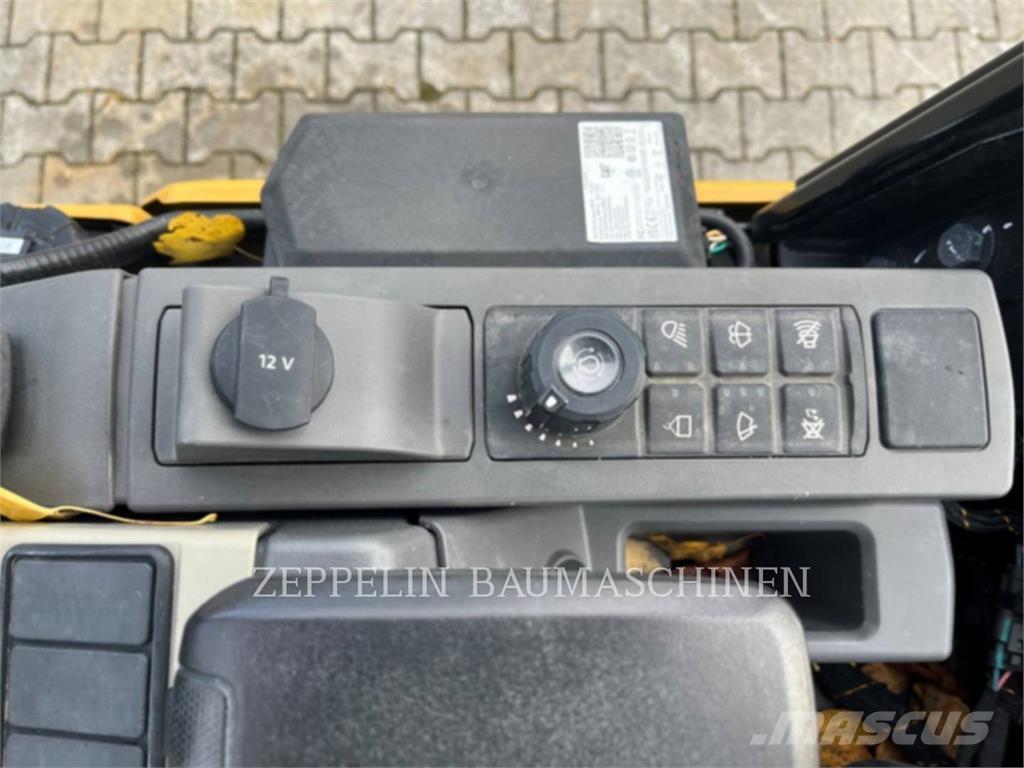 CAT 301.5-05A Telakaivukoneet