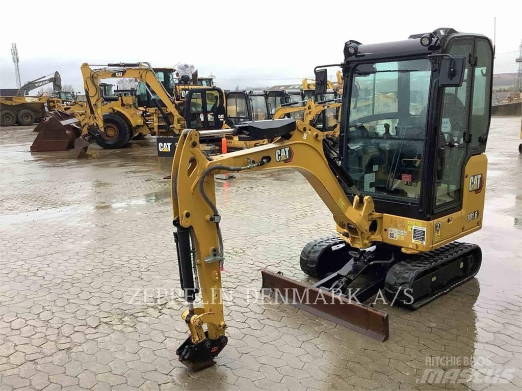 CAT 301.6 Telakaivukoneet