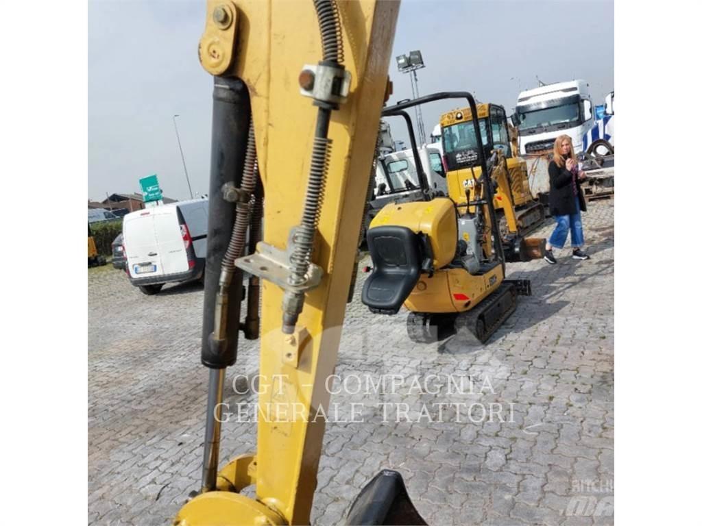 CAT 301.7 Telakaivukoneet