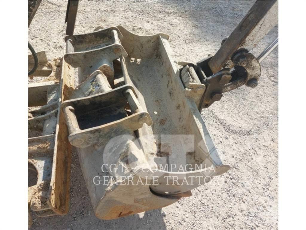 CAT 301.7D Telakaivukoneet