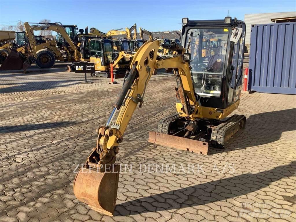 CAT 301.7D Telakaivukoneet