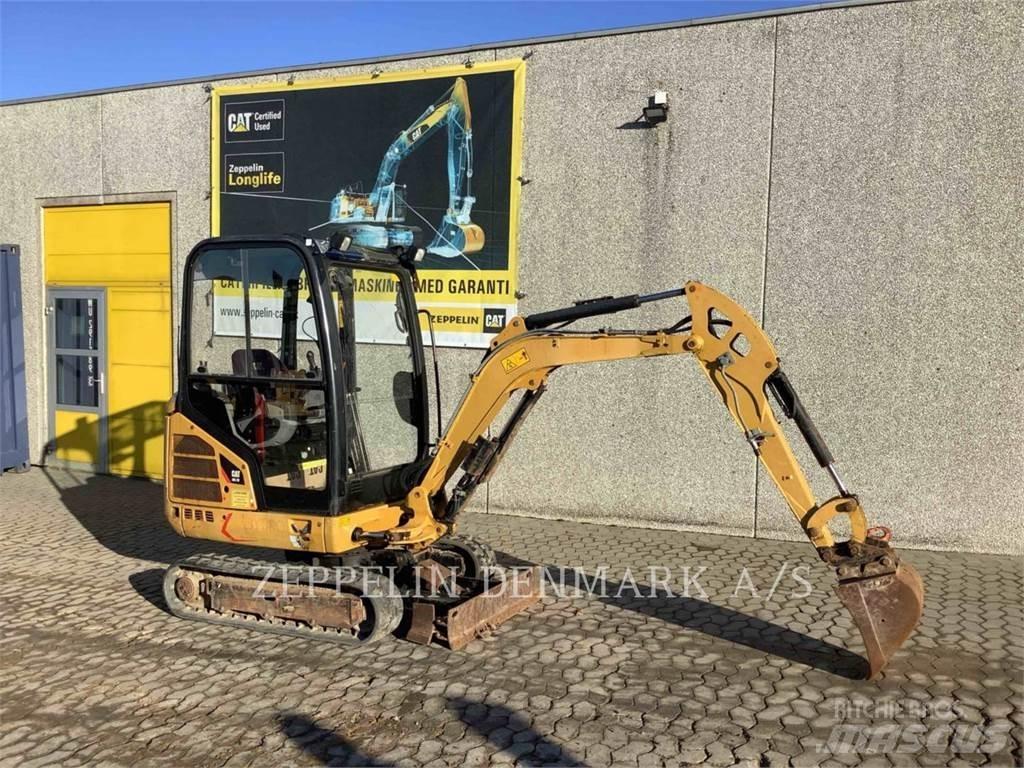 CAT 301.7D Telakaivukoneet