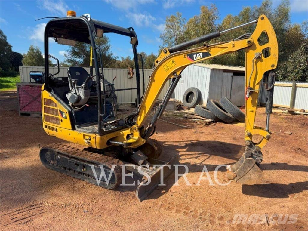 CAT 301.7D Telakaivukoneet