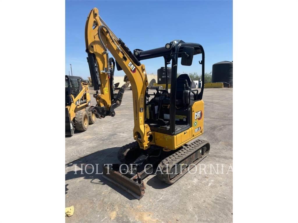 CAT 301.8 Telakaivukoneet
