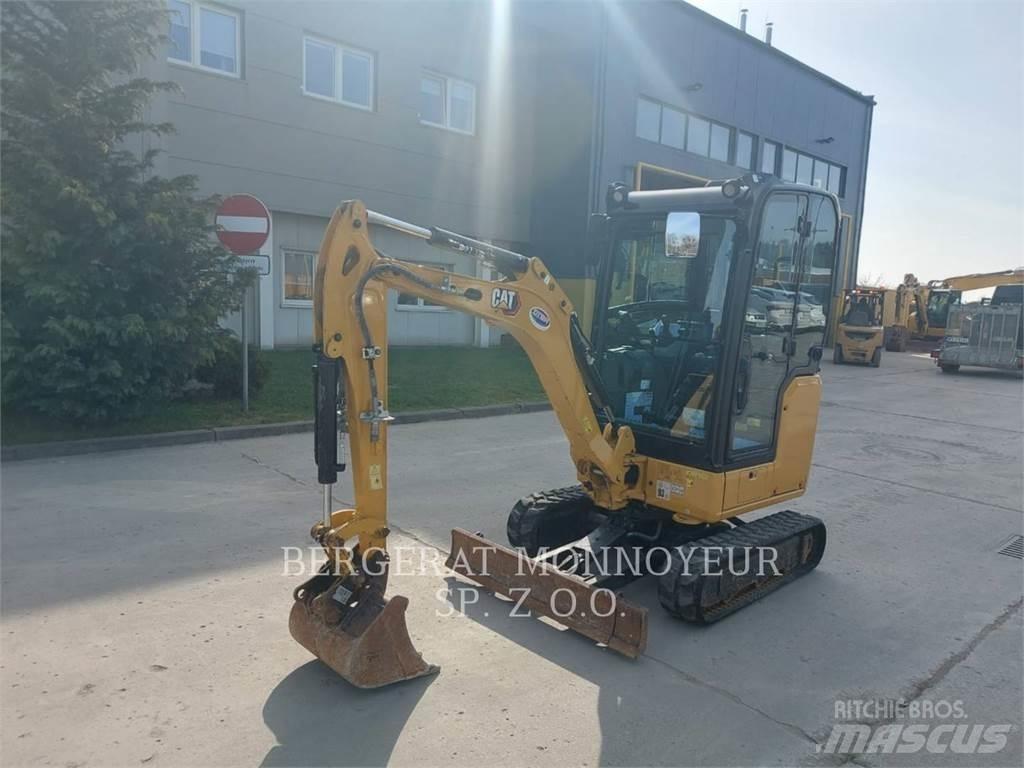 CAT 301.8 Telakaivukoneet