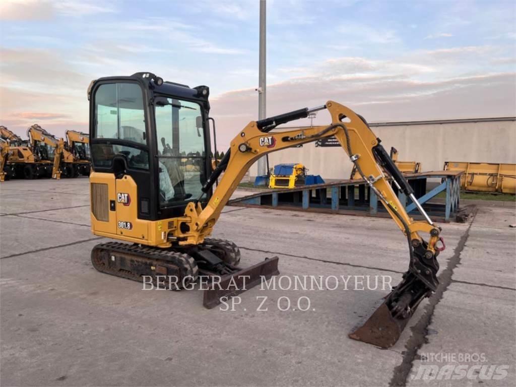CAT 301.8 Telakaivukoneet
