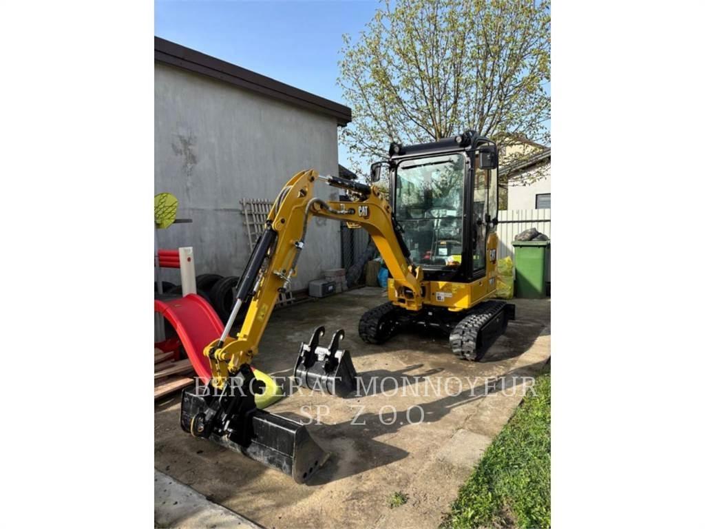 CAT 301.8 Telakaivukoneet