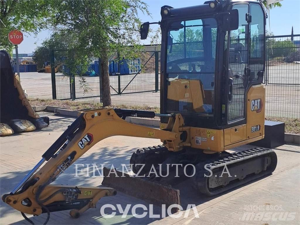 CAT 301.8 Telakaivukoneet