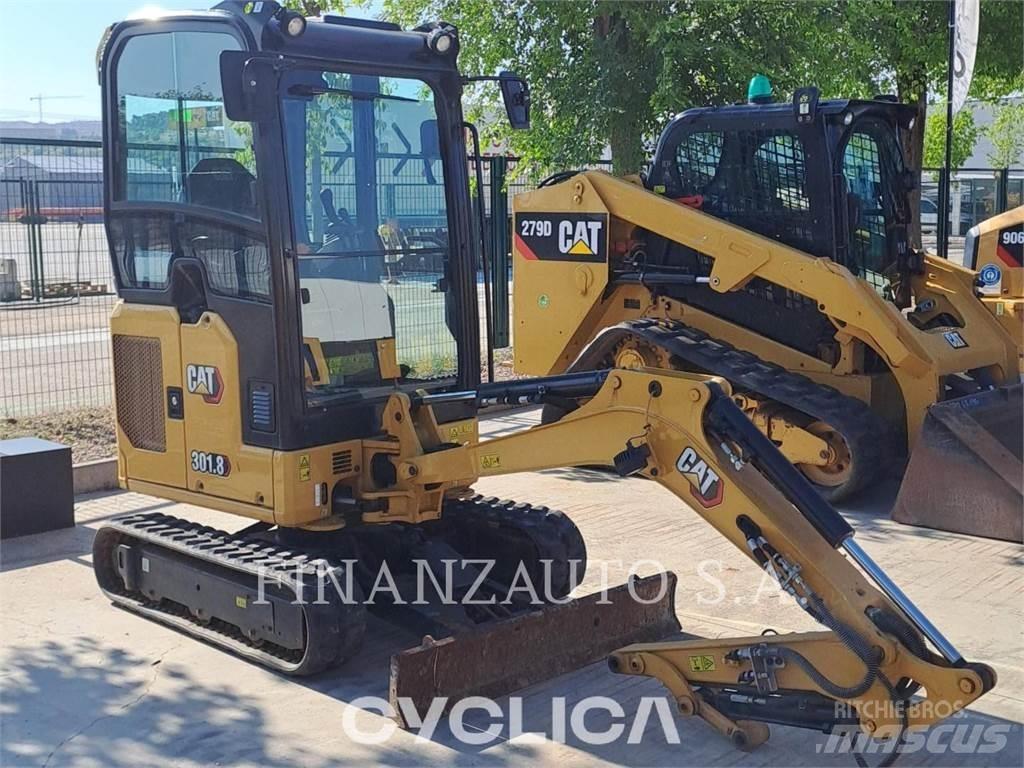 CAT 301.8 Telakaivukoneet