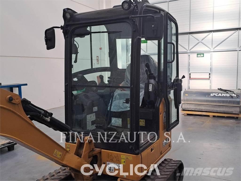 CAT 301.8 Telakaivukoneet